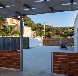 3 bedroom seaside villa with pool & jacuzzi, near Acharavi, sleeps 6